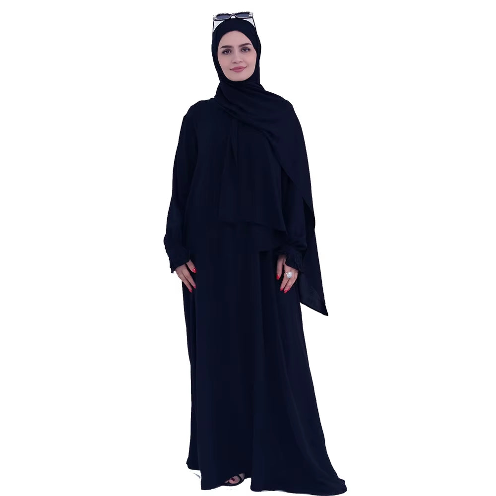 Eye-catching Abayas in various colours. If you subscribe to our emailing messaging you get 10 Percent discount