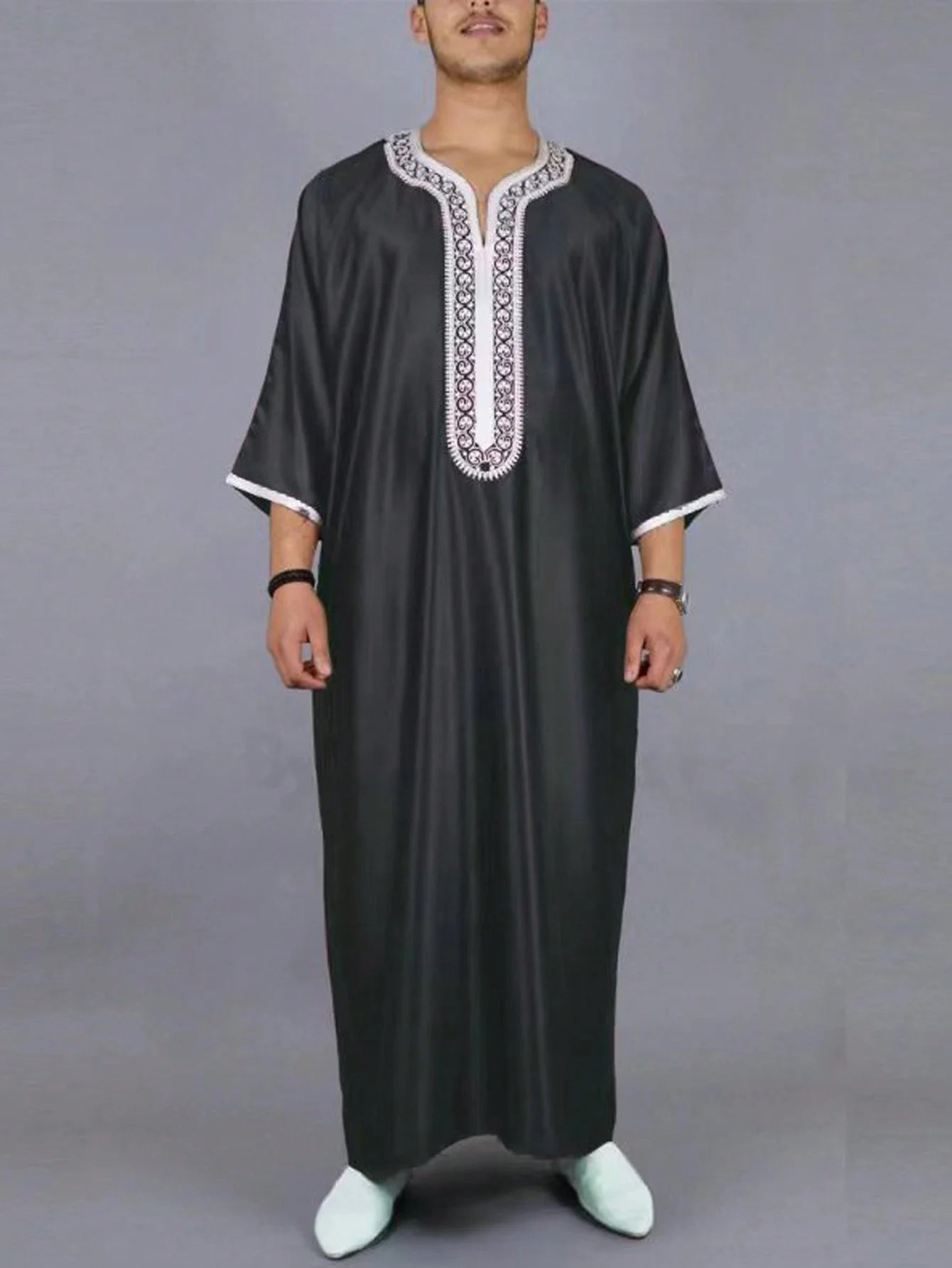 Robe (thowb) Morrocan green embroidered khamis Ramadan Mubaarak!