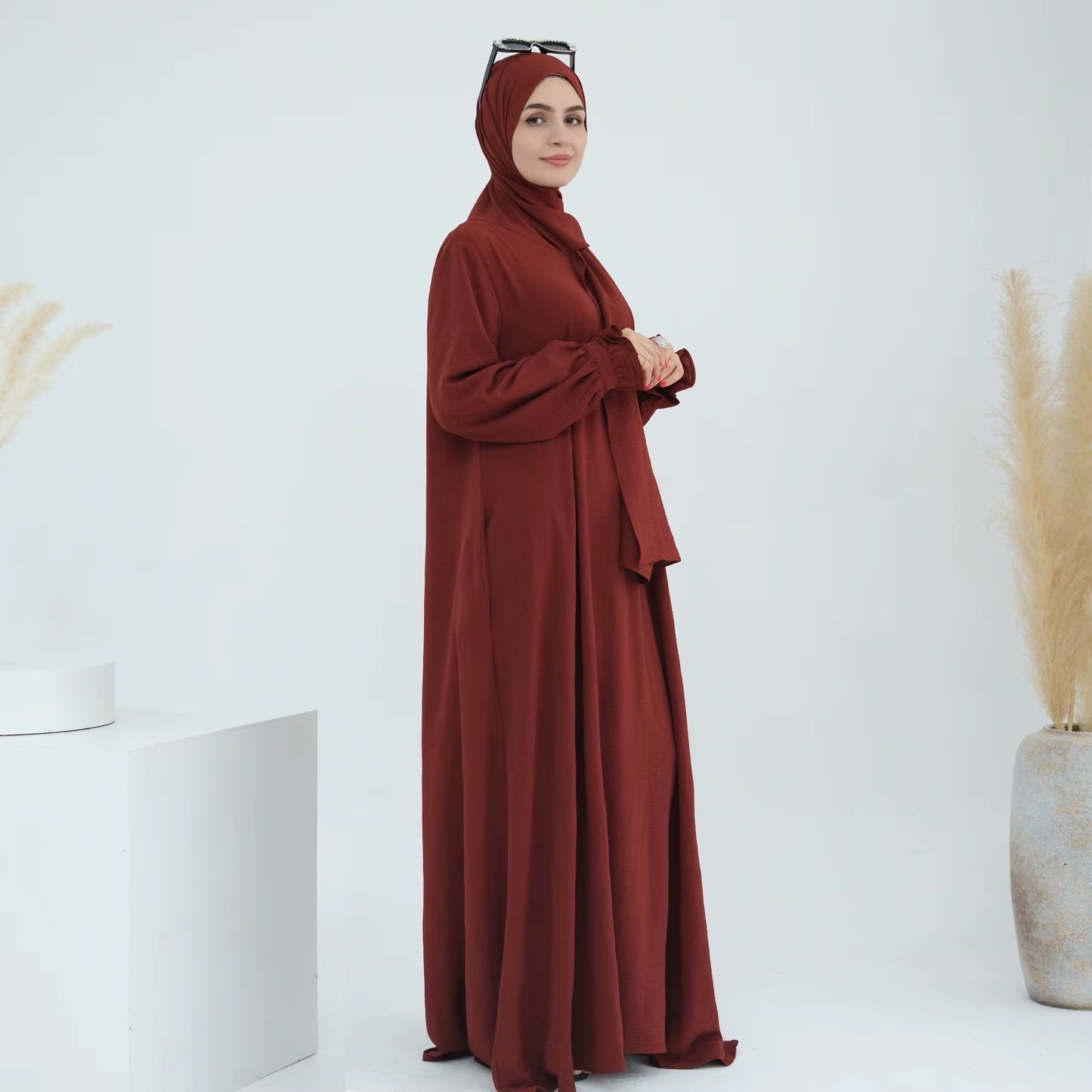 Eye-catching Abayas in various colours. If you subscribe to our emailing messaging you get 10 Percent discount